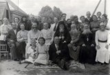 С епископом Онисифором (Пономаревым). О. Рафаил сидит второй справа